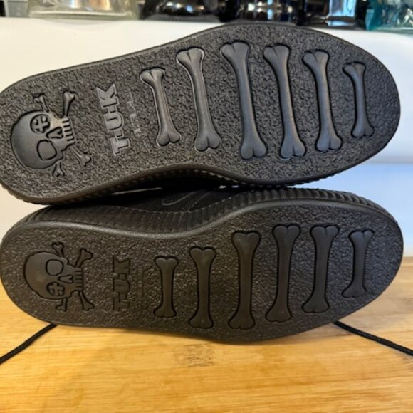 T.U.K. Black Suede Low Viva Creeper Oxford Shoe – Unisex - Picture 16 of 16